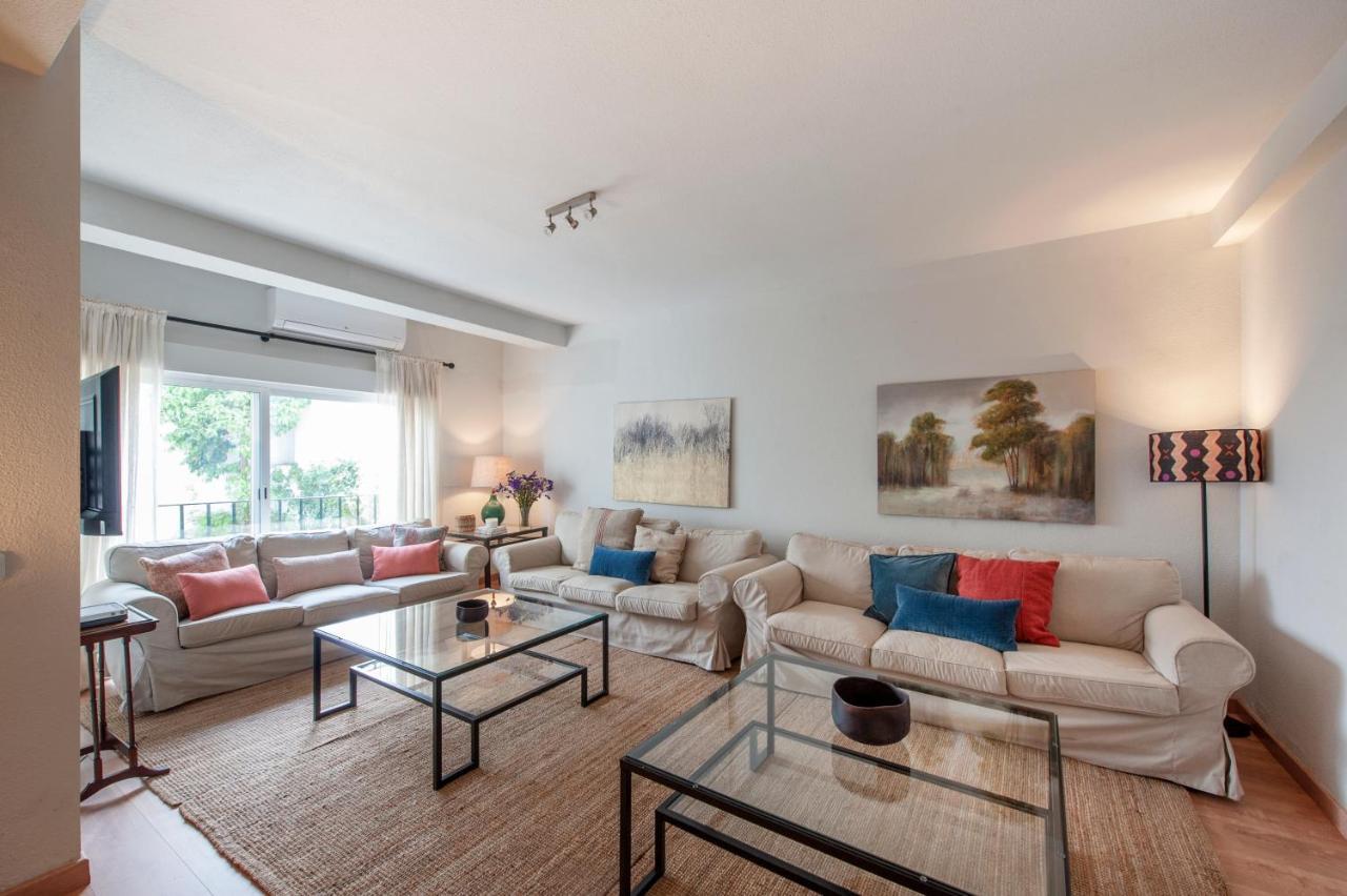 O&L Aire - Spacious And Bright Apartment In The Heart Of Sevilla Bagian luar foto